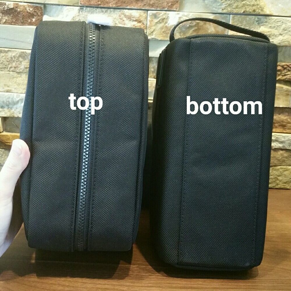 *SALE - LAST ONE!* NEW Michael Kors Toiletry Bag - Picture 5 of 6